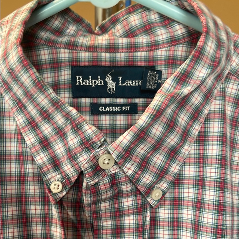 Short sleeve classic fir button down shirt